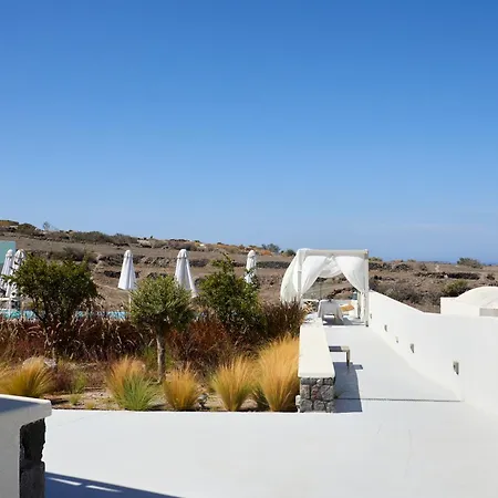 Adorno Hotel 3*
