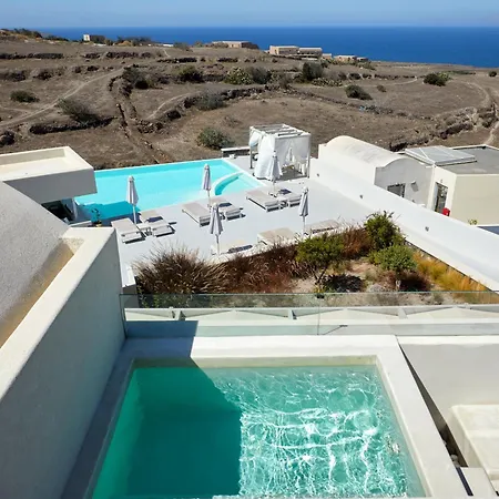 Adorno Hotel