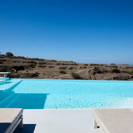 Adorno Hotel 3*