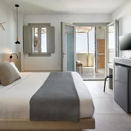 Adorno Hotel 3*