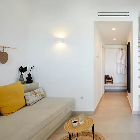 Adorno Ξενοδοχείο 3*