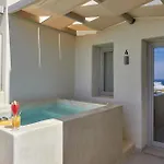Adorno Oia (Santorini)