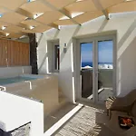 Adorno Hotel 3*