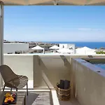 Hotel Adorno 3*
